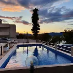 Ana Hotel apartamentowy Slatine
