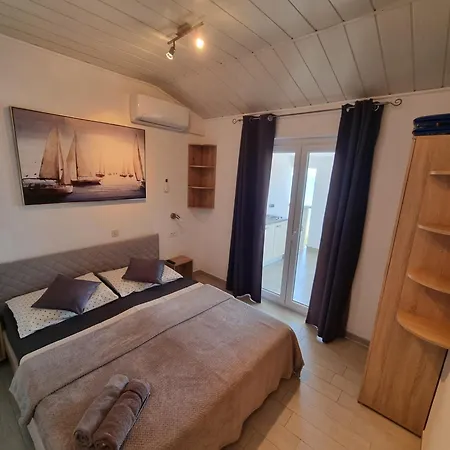 Ana Hotel apartamentowy 3*