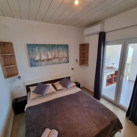 Apart-hotel Ana