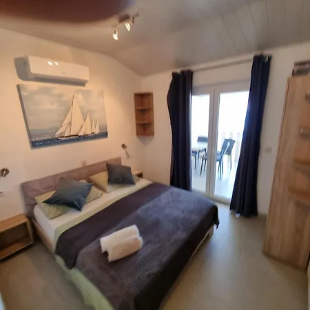 Ana Hotel apartamentowy Slatine