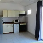 Ana شقة فندقية سلاتين