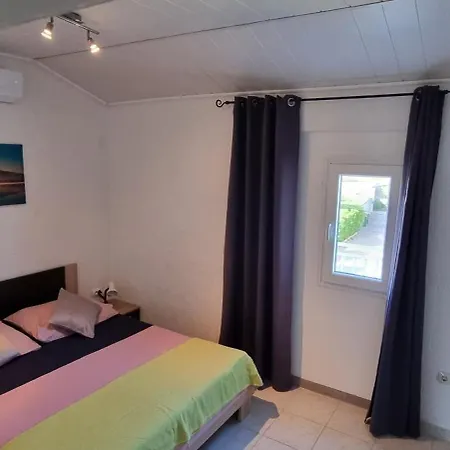 Aparthotel Ana