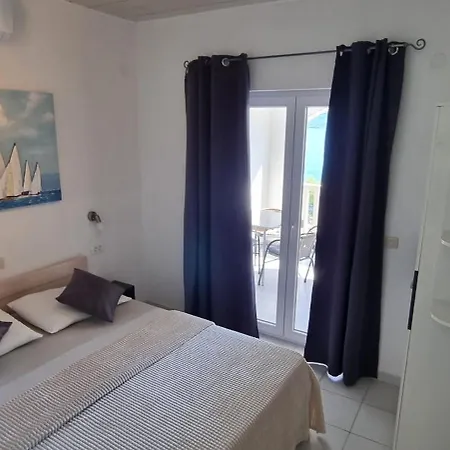 Ana Aparthotel 3*